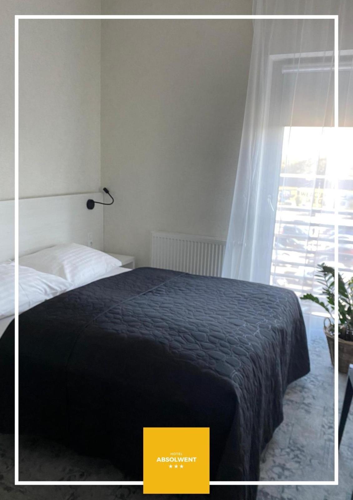 Hotel Absolwent Gostyń Eksteriør billede