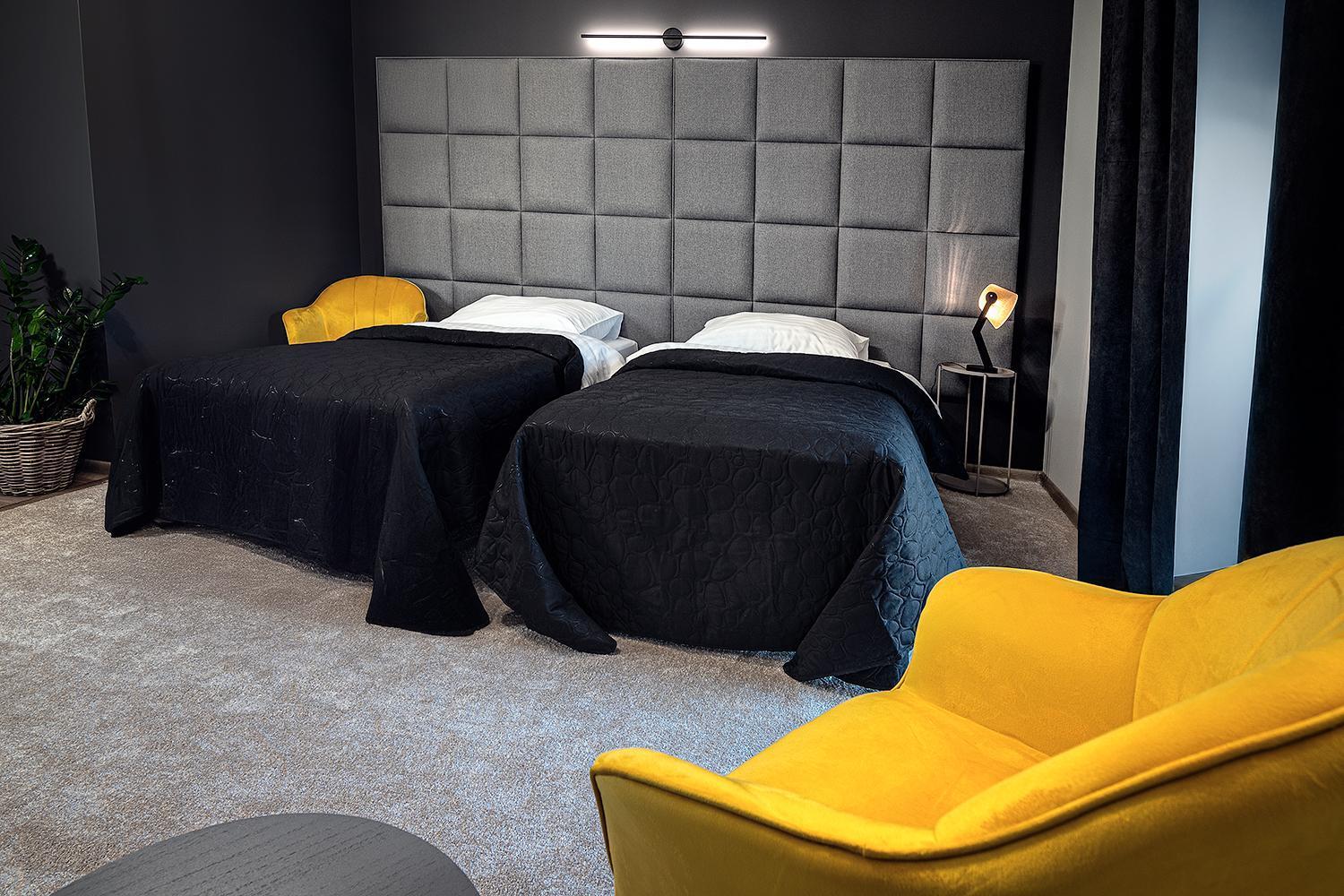 Hotel Absolwent Gostyń Eksteriør billede