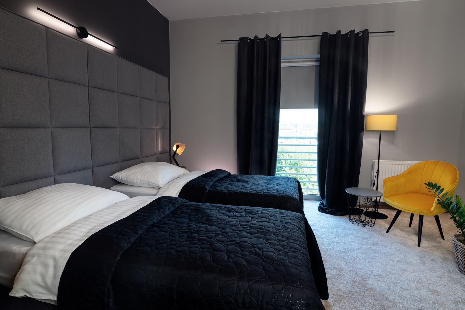 Hotel Absolwent Gostyń Eksteriør billede