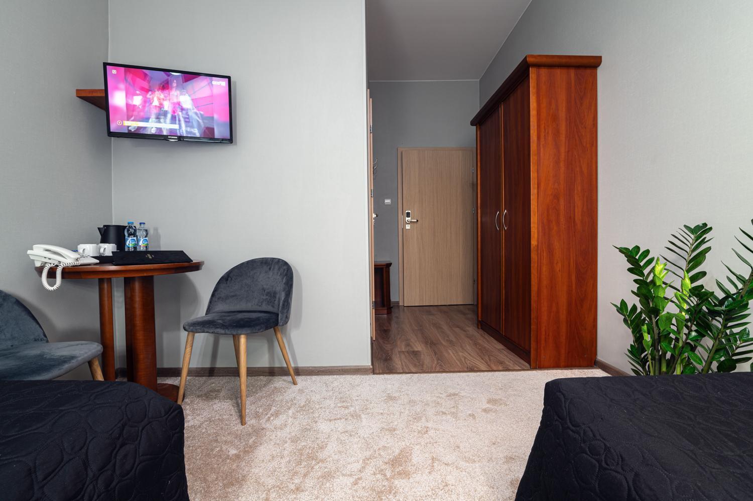 Hotel Absolwent Gostyń Eksteriør billede
