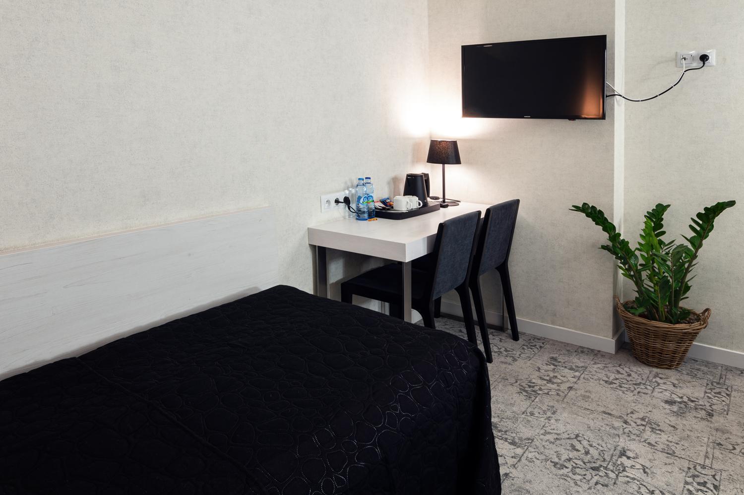 Hotel Absolwent Gostyń Eksteriør billede