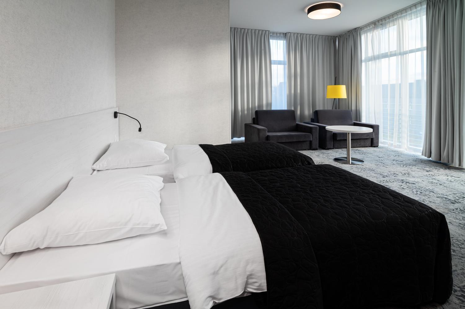 Hotel Absolwent Gostyń Eksteriør billede